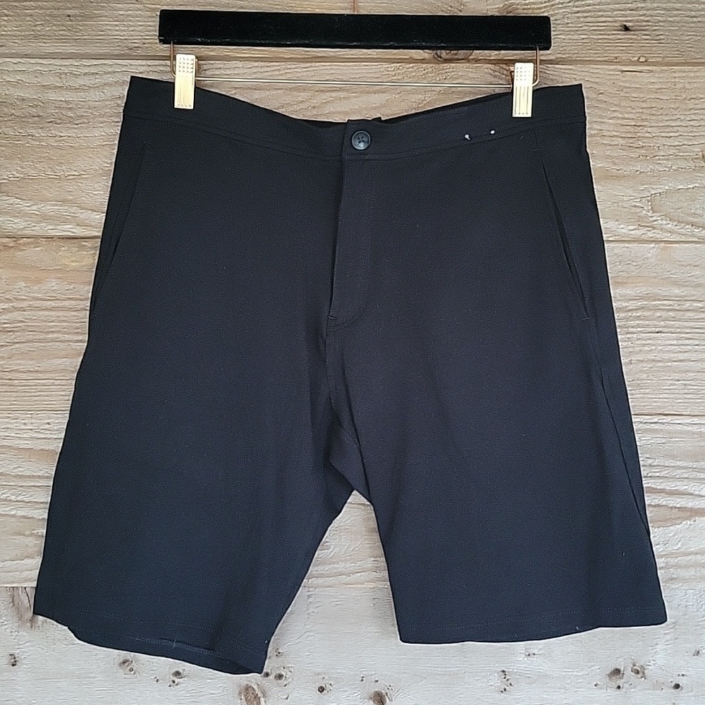 NWT JEFF Size Medium Black Flat Front Shorts